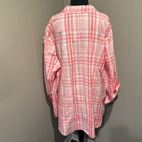 Woman Within pink/white plaid button front long cuffed sleeve shirt. 2X, 26/28. - Picture 4 of 5